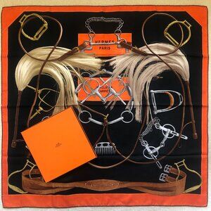 Hermes Scarf PROJETS CARRES, 90cm Silk Carre Foulard, EXCELLENT CONDITION, + BOX
